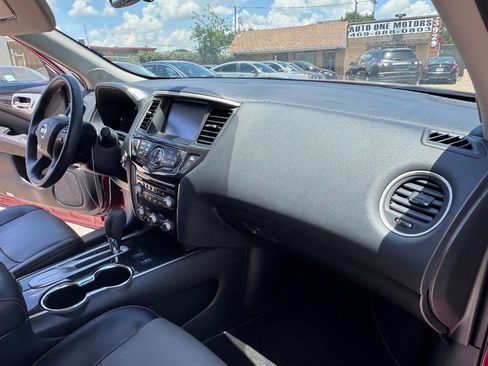 Used 2020 Nissan Pathfinder SL FWD image 24