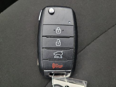 Used 2018 Kia Soul FWD image 32
