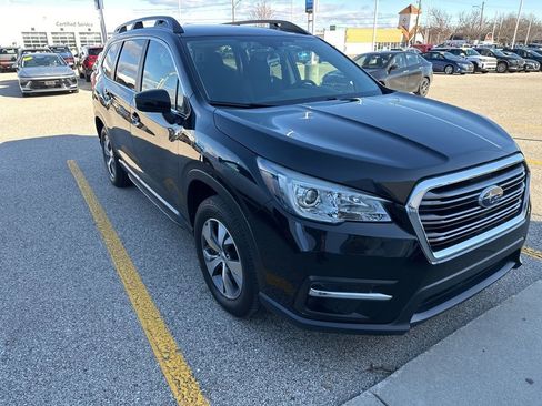 Used 2019 Subaru Ascent Premium w/ Popular Package #4 image 5