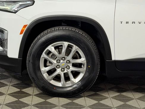 Used 2023 Chevrolet Traverse LS w/ Safety Package AWD/4WD image 15