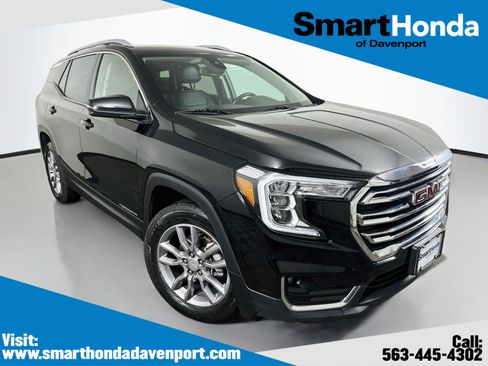 Used 2024 GMC Terrain SLT AWD/4WD image 1