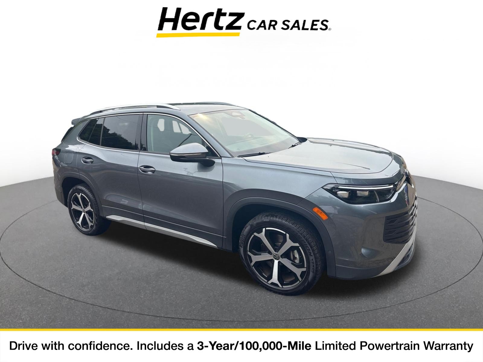 Used 2026 Volkswagen Tiguan SE AWD/4WD image 1