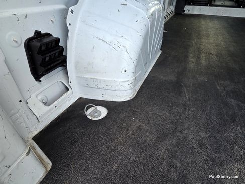 Used 2025 RAM ProMaster 2500 w/ Convenience Group FWD image 17