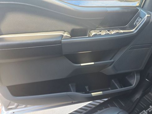 Used 2022 Ford F150 XLT w/ Equipment Group 302A High image 11