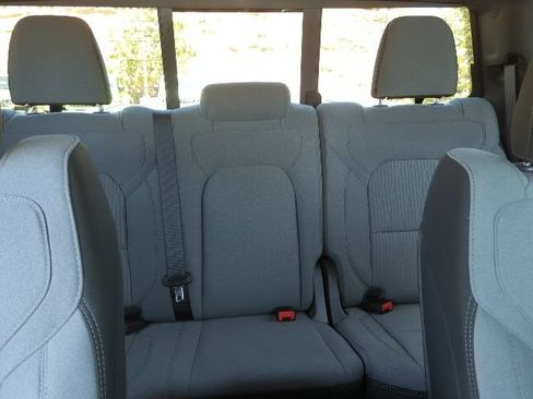 Used 2022 RAM 1500 Big Horn RWD image 21