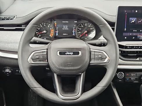 Used 2024 Jeep Compass Latitude AWD/4WD image 20