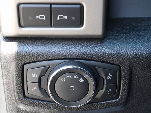 Used 2021 Ford F250 Lariat image 20