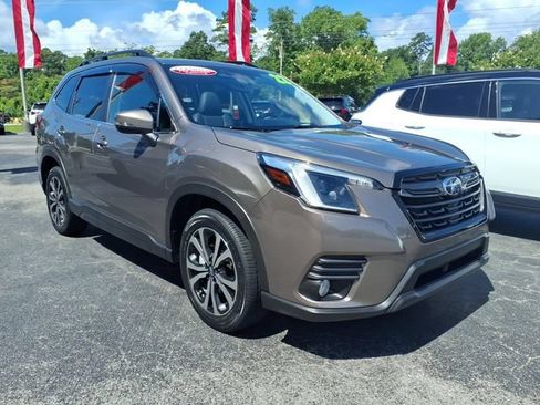 Used 2022 Subaru Forester Limited AWD/4WD image 1