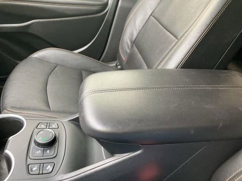 Used 2021 GMC Terrain SLT w/ Elevation Edition image 27