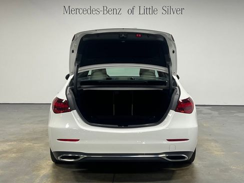 Used 2023 Mercedes-Benz C 300 4MATIC Sedan image 5