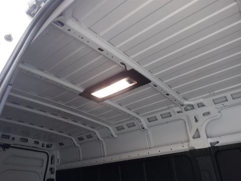 Used 2025 RAM ProMaster 3500 w/ Convenience Group FWD image 10