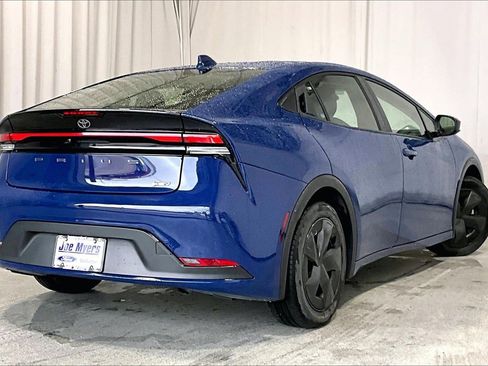 Used 2024 Toyota Prius LE image 13