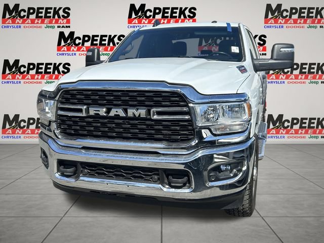 Used 2024 RAM 2500 Big Horn w/ Off Road Package AWD/4WD image 2