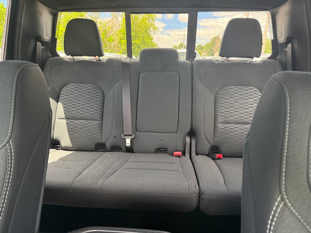 Used 2025 RAM 1500 Big Horn AWD/4WD image 23