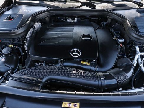 Used 2021 Mercedes-Benz GLC 300 image 35