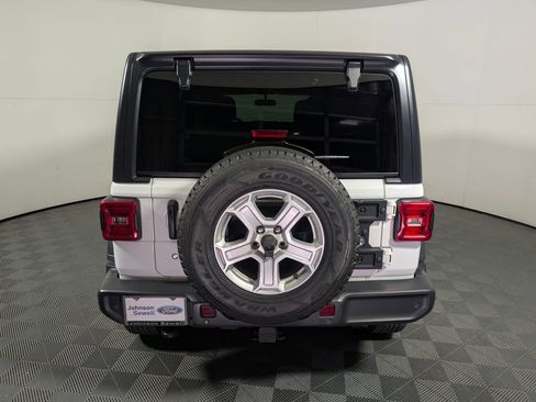 Used 2019 Jeep Wrangler Unlimited Sport S image 6