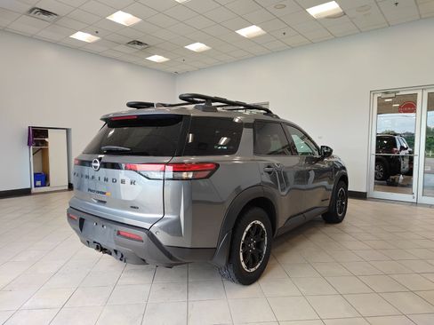 Used 2024 Nissan Pathfinder Rock Creek AWD/4WD image 3