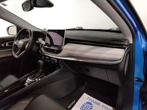 Used 2022 Jeep Compass Limited image 43