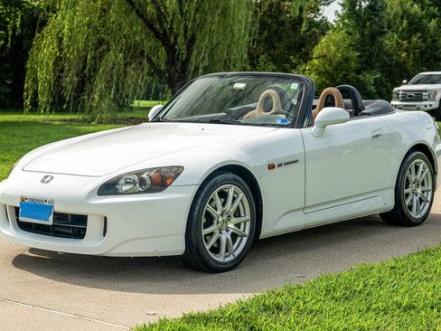 Used 2004 Honda S2000 image 14