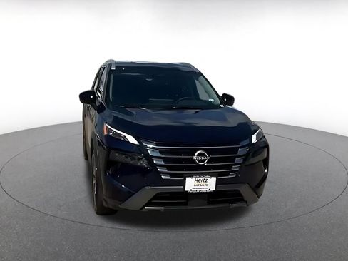 Used 2026 Nissan Rogue SL FWD image 4