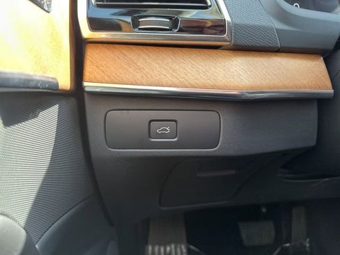 Certified 2023 Volvo XC90 B6 Plus w/ Protection Package Premier image 32