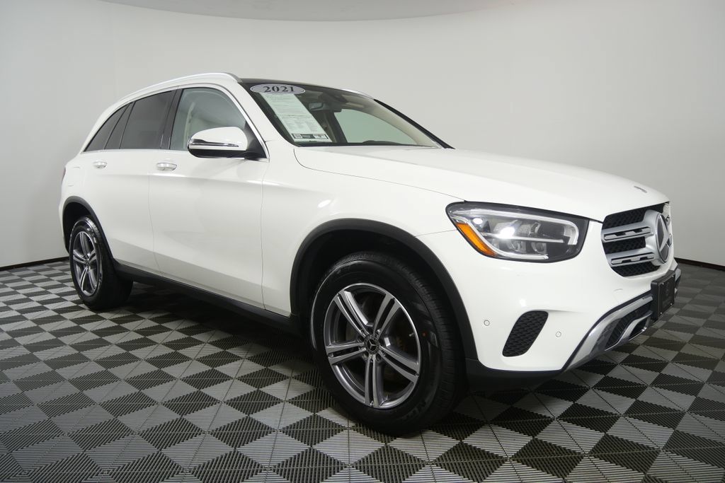 Used 2021 Mercedes-Benz GLC 300 4MATIC image 7