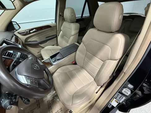 Used 2014 Mercedes-Benz ML 350 4MATIC w/ Premium 1 Package image 13