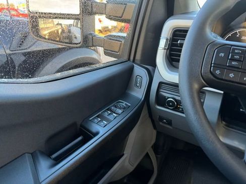 New 2026 Ford F550 4x4 Supercab Super Duty image 28