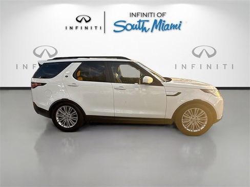 Used 2019 Land Rover Discovery HSE Luxury image 8