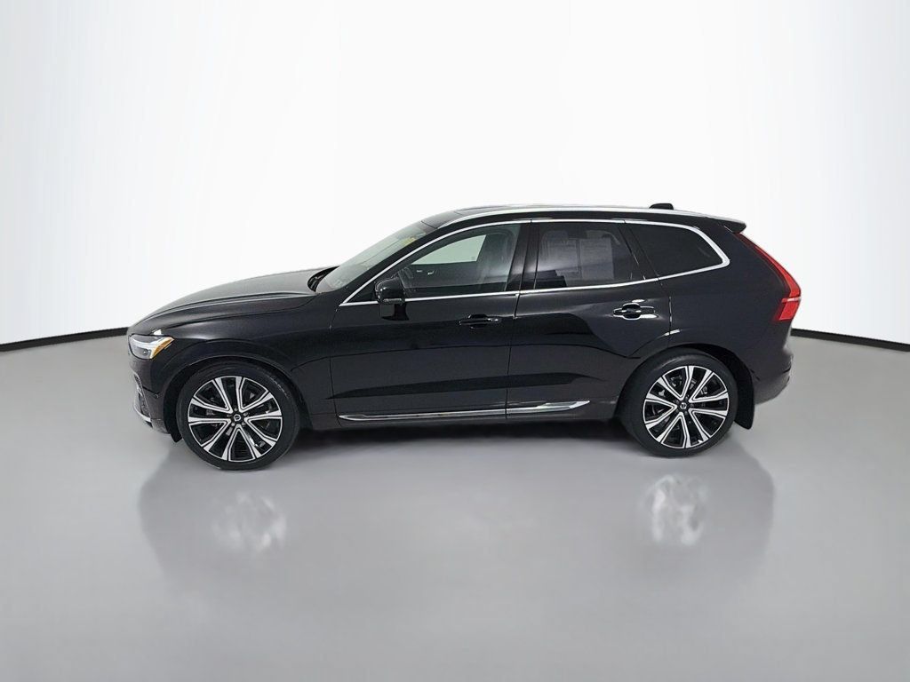 Used 2023 Volvo XC60 B5 Ultimate AWD/4WD image 4