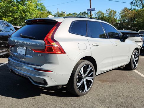 Certified 2024 Volvo XC60 B5 Ultimate w/ Protection Package Premier AWD/4WD image 4
