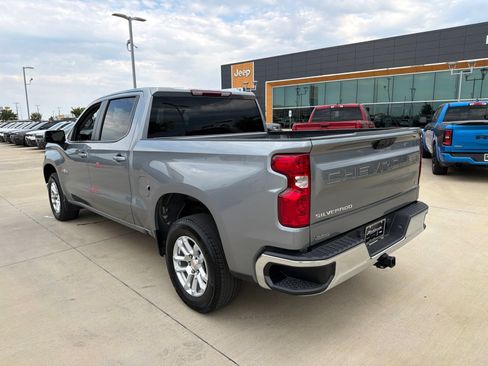 Used 2025 Chevrolet Silverado 1500 LT RWD image 3