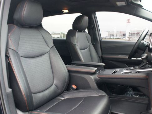 Used 2023 Toyota Sienna XSE image 23