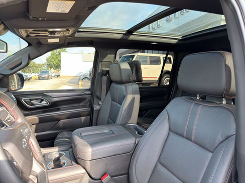 Used 2024 Chevrolet Suburban RST w/ Luxury Package AWD/4WD image 24