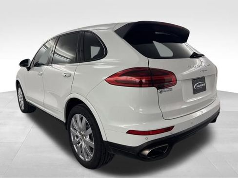 Used 2018 Porsche Cayenne Platinum Edition image 6