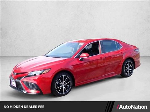 Used 2023 Toyota Camry SE w/ Convenience Package FWD image 1