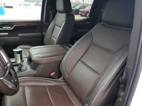 Used 2024 GMC Sierra 1500 Denali w/ Denali Reserve Package image 3