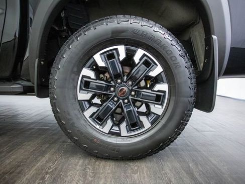 Used 2022 Nissan Frontier PRO-4X w/ Technology Package image 46