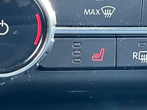 Used 2022 Ford F150 XLT w/ Equipment Group 302A High AWD/4WD image 12