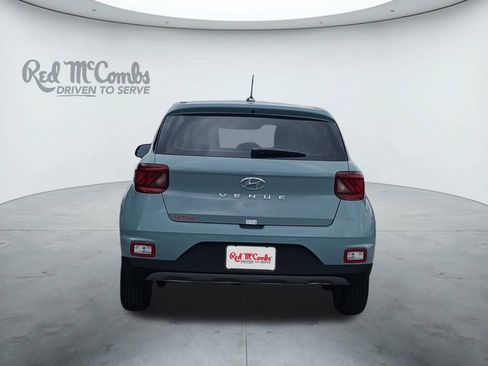 New 2026 Hyundai Venue SE image 4