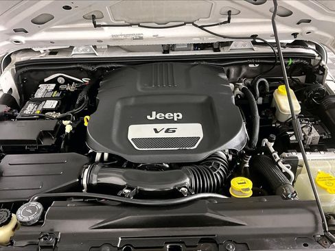 Used 2015 Jeep Wrangler Unlimited Sport w/ Quick Order Package 24S AWD/4WD image 26