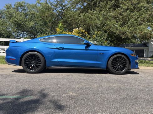 Used 2019 Ford Mustang GT Premium w/ GT Performance Package RWD image 29