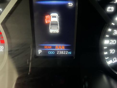 Used 2025 Toyota Tundra SR5 AWD/4WD image 13
