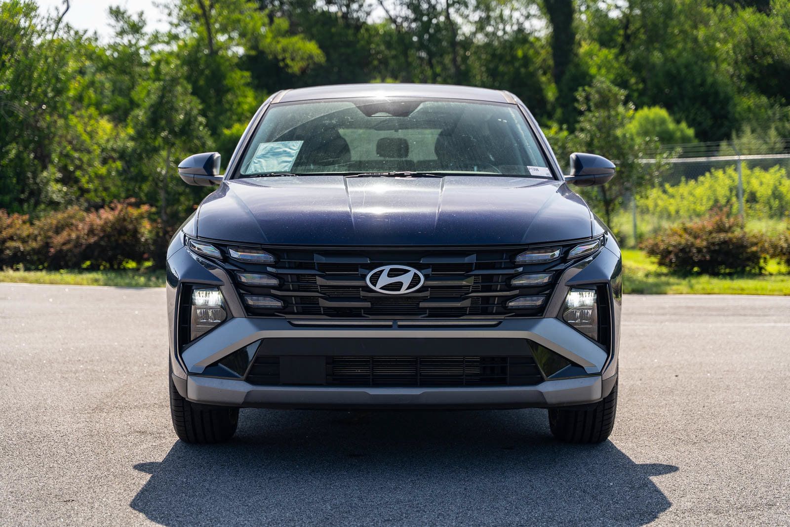 Used 2025 Hyundai Tucson SE FWD image 2