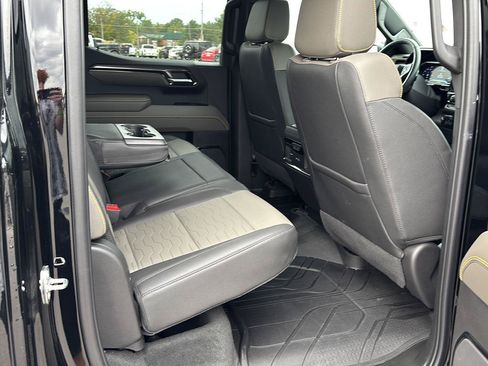 Used 2024 Chevrolet Silverado 1500 ZR2 w/ Technology Package AWD/4WD image 20