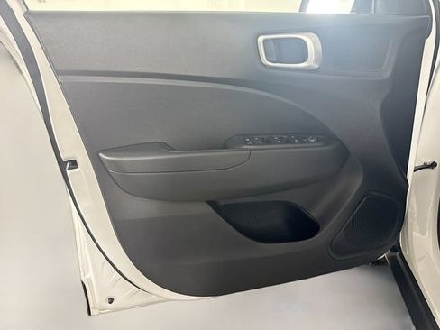 Used 2023 Hyundai Venue SEL w/ Cargo Package FWD image 13