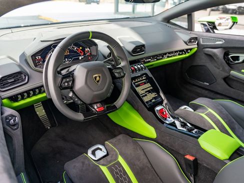 Used 2024 Lamborghini Huracan Tecnica RWD image 21