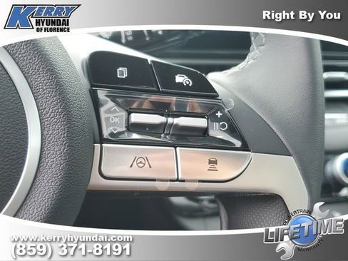 New 2026 Hyundai Elantra Limited FWD image 23