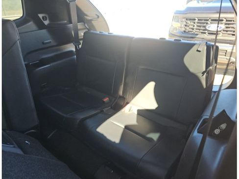 Used 2023 Mitsubishi Outlander SE image 17