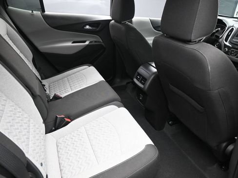Used 2022 Chevrolet Equinox LT FWD image 19